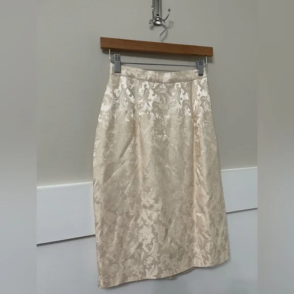 Scott McClintock Vintage Formal Cream Paisley Print Skirt Suit Size 4 - Picture 10 of 13
